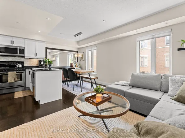 34 Western Battery Rd #439, Toronto, ON M6K 3N9