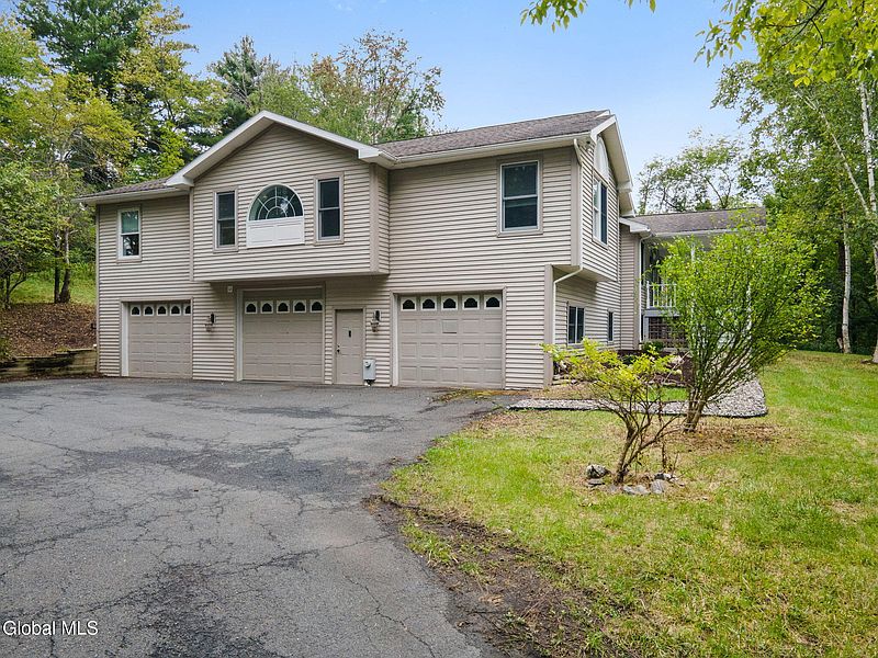 3rd image of 760 Krumkill Road