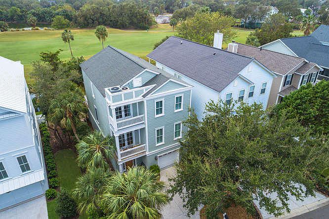 2nd image of 19 Yacht Harbor Ct