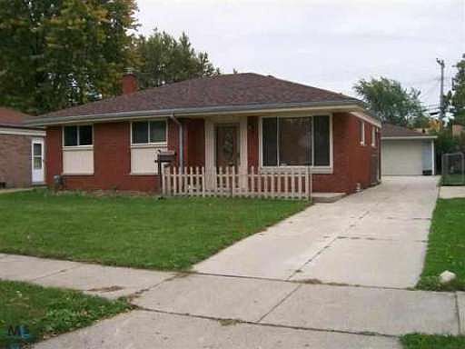 3rd image of 15282 Elderwood St