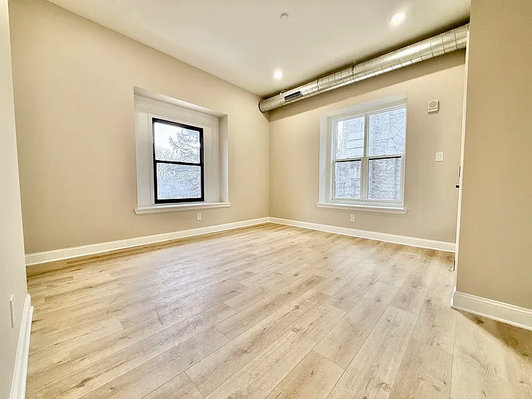 1032 N 48th St #D-1B — Photo 9