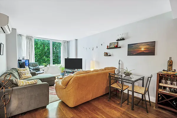 Rented by Compass | media 11