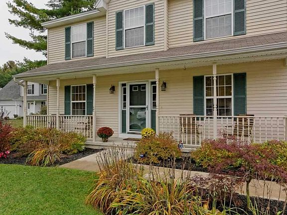 2nd image of 20 Evanna Dr