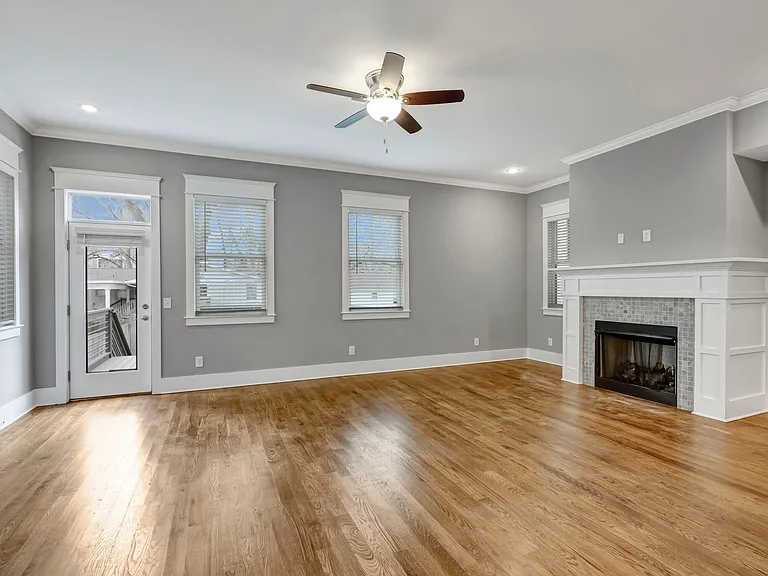 106B Lafayette Ct — Photo 2