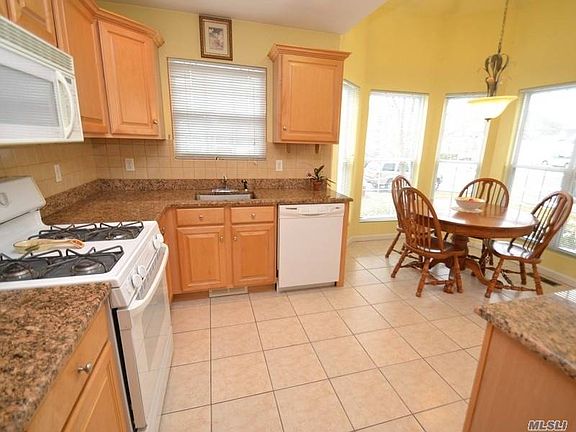 5th image of 128 Scenic Lake Dr