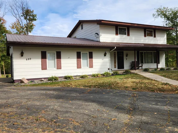 680 Main St, Hill City, MN 55748