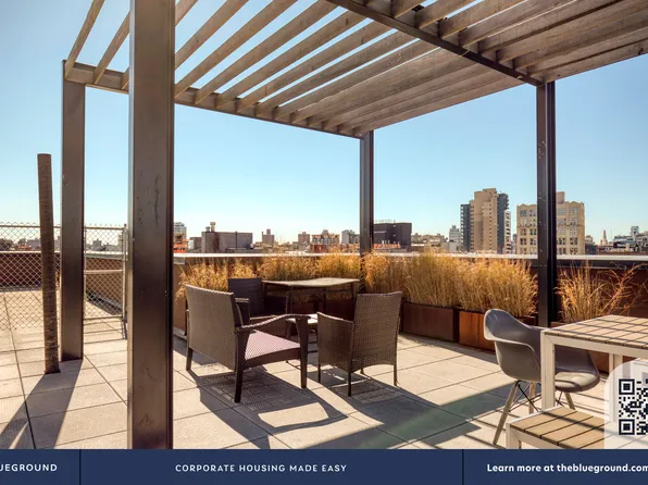 187 Kent Avenue image 21 of 37