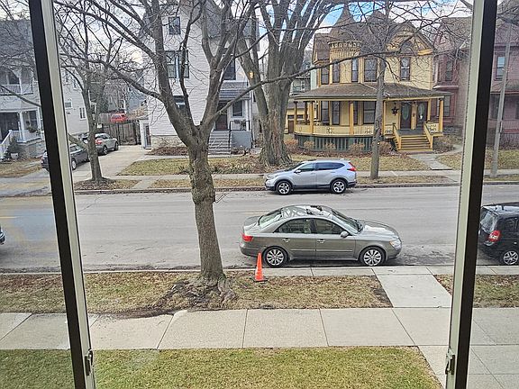 5th image of 224 S Oak Park Ave APT 2A