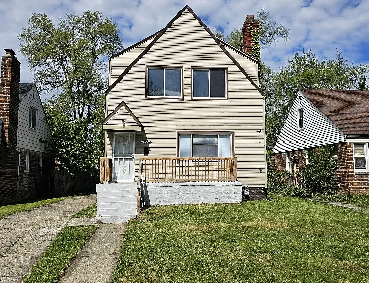 16583 Archdale St — Photo 1