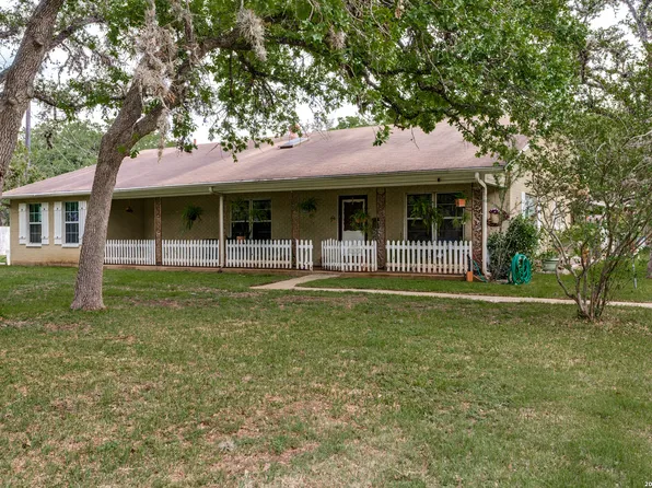 8910 FOREST TRL, San Antonio, TX 78255