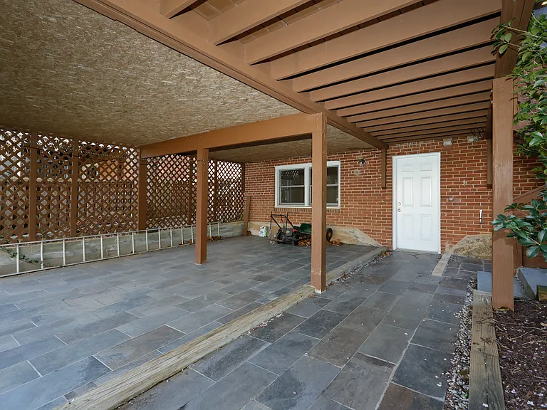 10306 Fleming Ave — Photo 34
