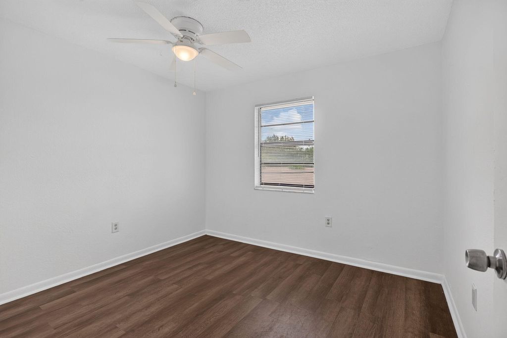 1300 NW 2nd Ave APT 12, photo 8