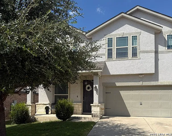 5 bed, 3.5 bath, 2895 sqft, $3,000 — Photo 1