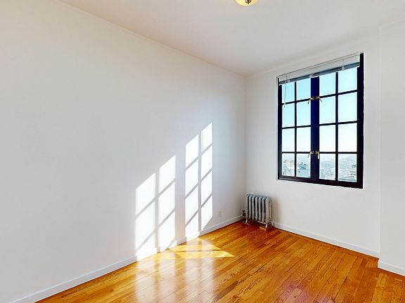 4th image of 555 Buena Vista Ave W APT 701