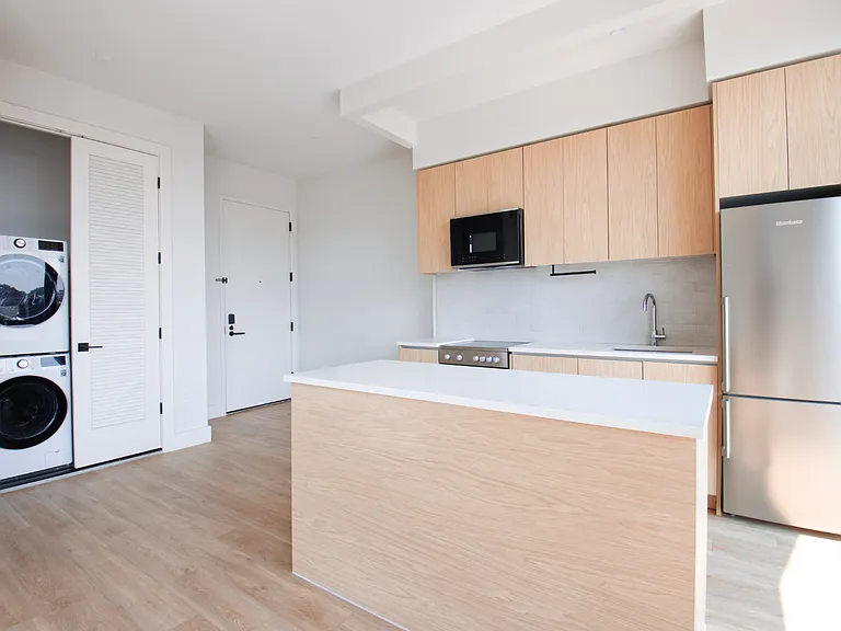 11 Herkimer St #4D — Photo 3