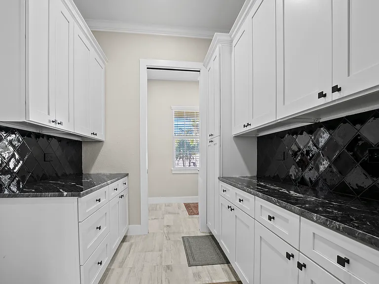 1104 Idylwild Dr NW — Photo 12