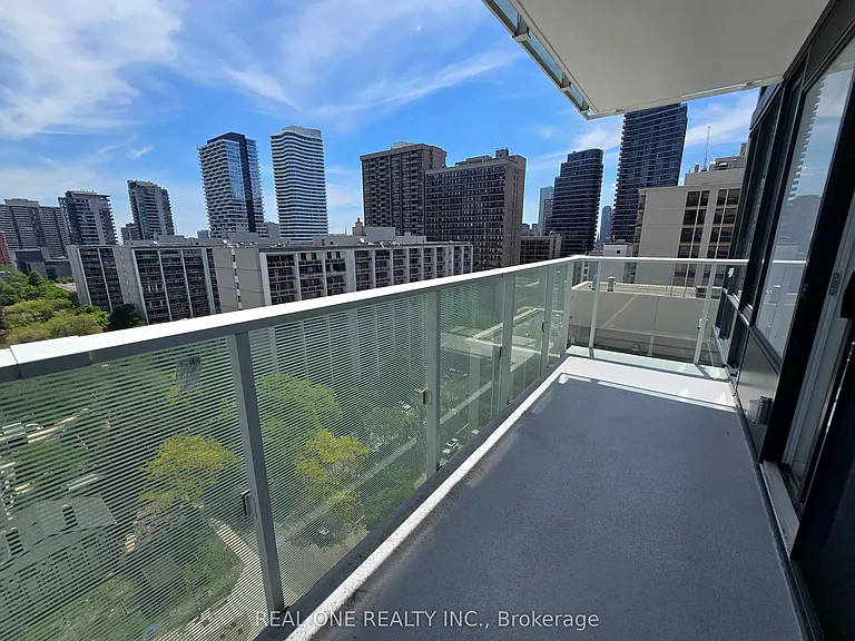 501 Yonge St #1109 — Photo 25