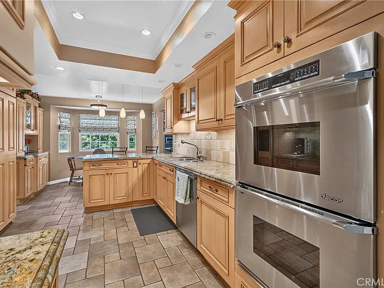2711 Sweetbriar Dr — Photo 11