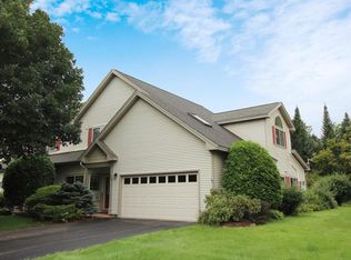 356 Meadowrun Rd, Williston, VT 05495