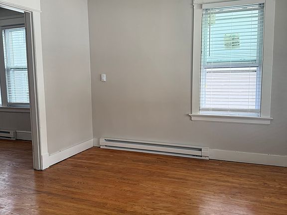3rd image of 158 Alder St #3