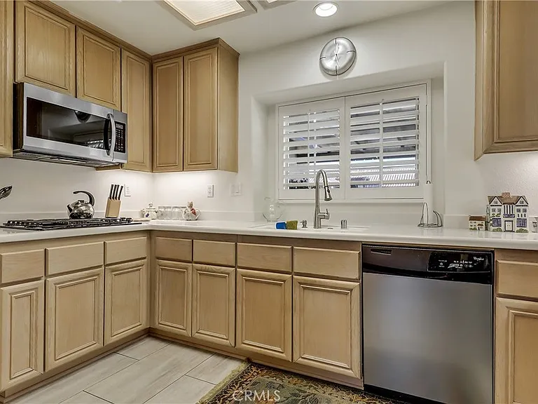 43760 Milan Ct — Photo 12