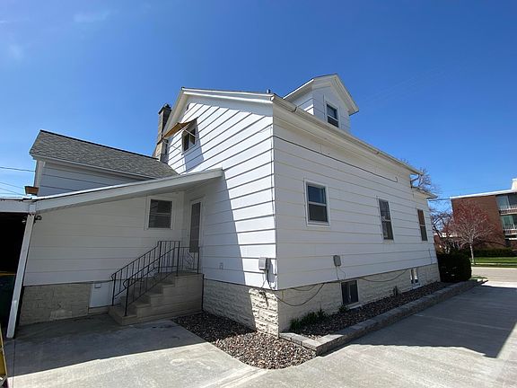 3rd image of 114 E Arndt St