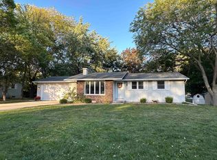 1006 Rogues Way, Green Bay, WI 54313