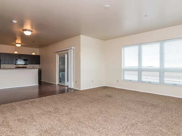 University Hills Village — Photo 251