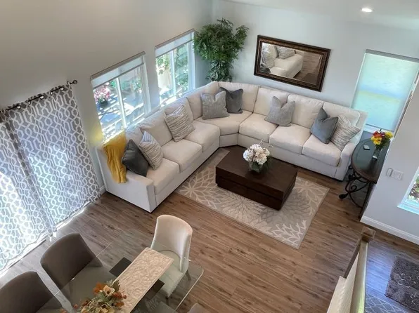6097 E Montefino Ln, Anaheim, CA 92807