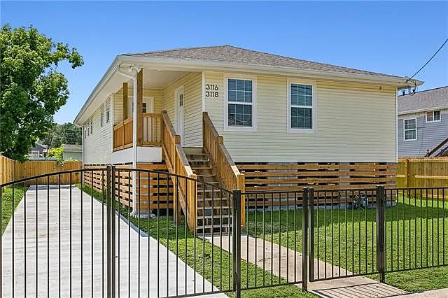 3118 Spain St — Photo 1