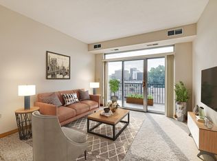 2600 University Ave SE APT 405, Minneapolis, MN 55414