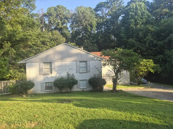 1202 Hillview Dr, Meridian, MS 39305