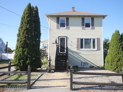 105 Warfield Ave, Hull, MA, 02045