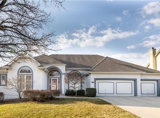 2413 SW Winterfield Ct, Lees Summit, MO 64081