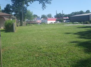 1613 Crider St, West Plains, MO 65775