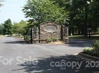 699 Bellegray Rd #27, Clover, SC 29710