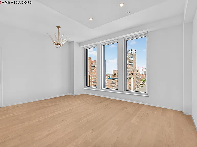 249 E 62nd St #12B — Photo 6