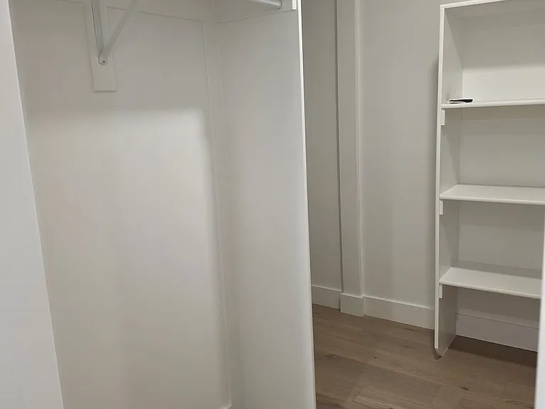 607 N Darwin St — Photo 13