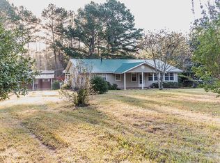 124 Christopher Ln, Hamilton, GA 31811