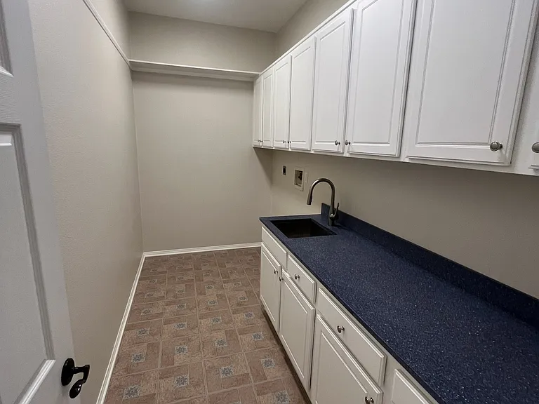 3799 Holly Springs Dr — Photo 19