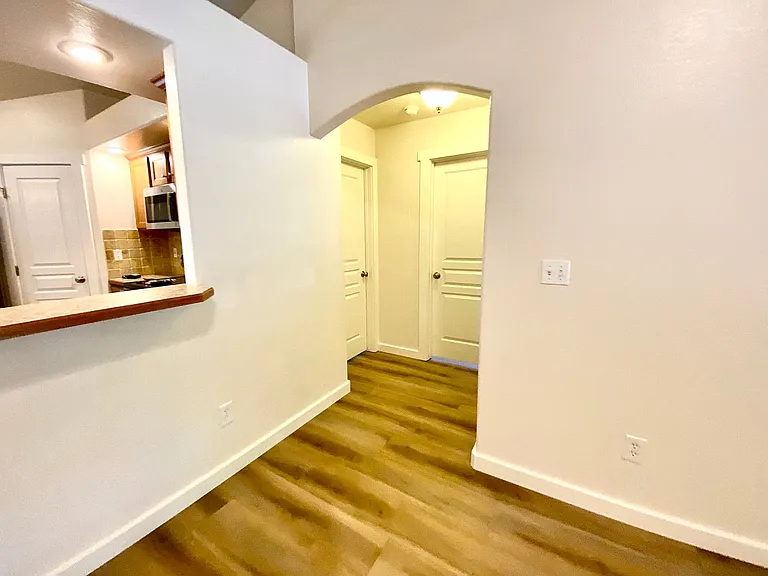 1014 N Manship Ave — Photo 19