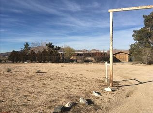 9889 Falcon Rd, Lucerne Valley, CA 92356