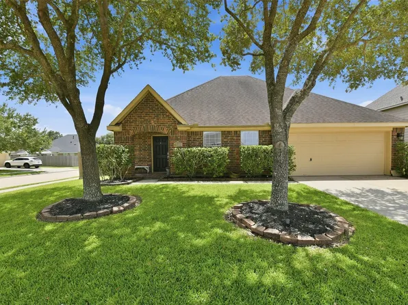 2002 Water Oak Dr, Pearland, TX 77581