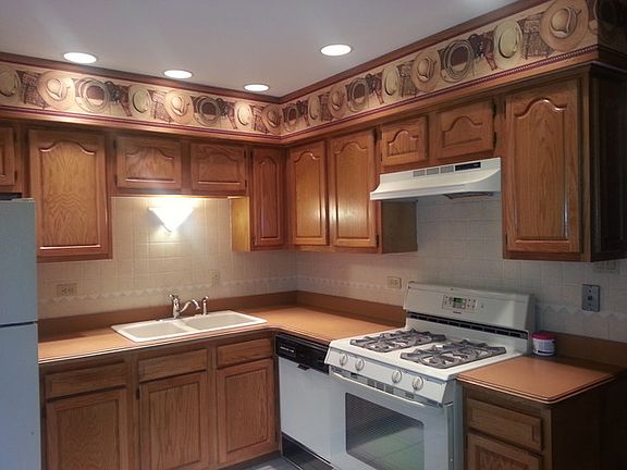 4th image of 12022 W Forest View Dr