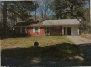 28 Hatfield Dr, Little Rock, AR 72209