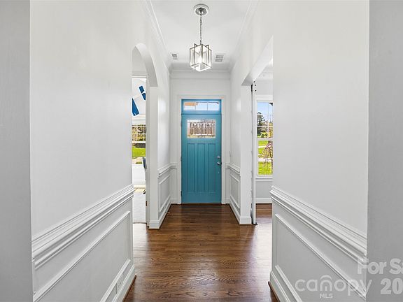 5th image of 14127 Salem Ridge Rd