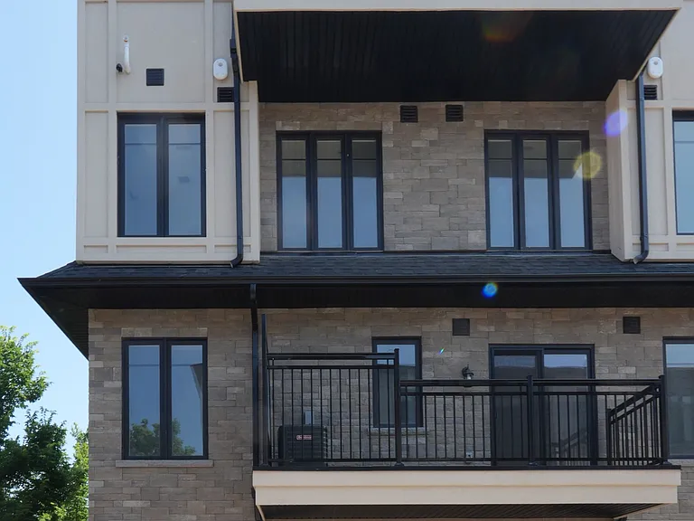 734 Front Royal St #13 — Photo 1