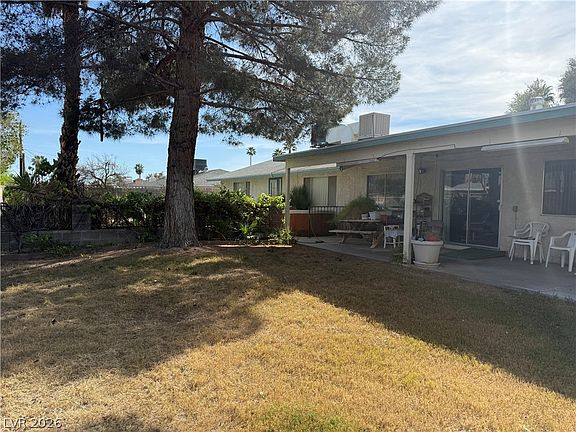 5th image of 1904 Stonehaven Dr