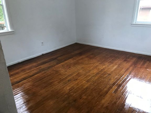 5th image of 3471 Stauss Ave