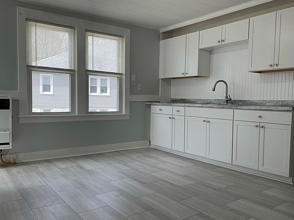 3rd image of 10 Prospect Ave